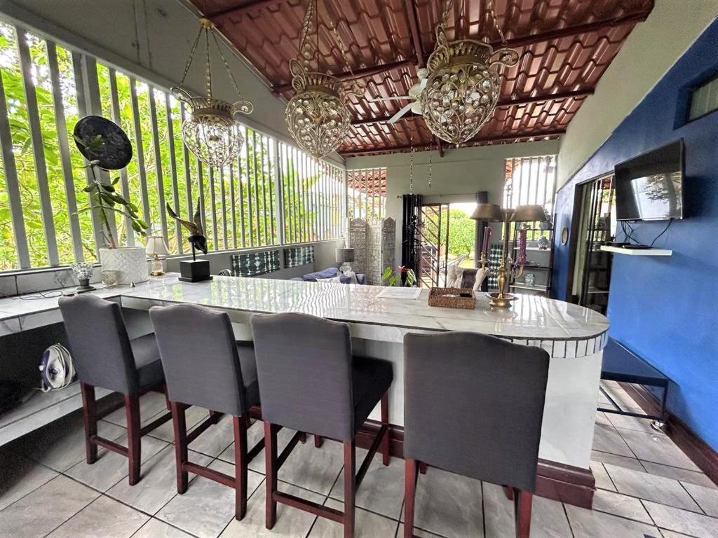 Casa Sophia 3 Listings Apartment 1 Or Apartment 2 Separately Or Apt 1 And 2 Together All With Fo Internet Guápiles Exterior foto