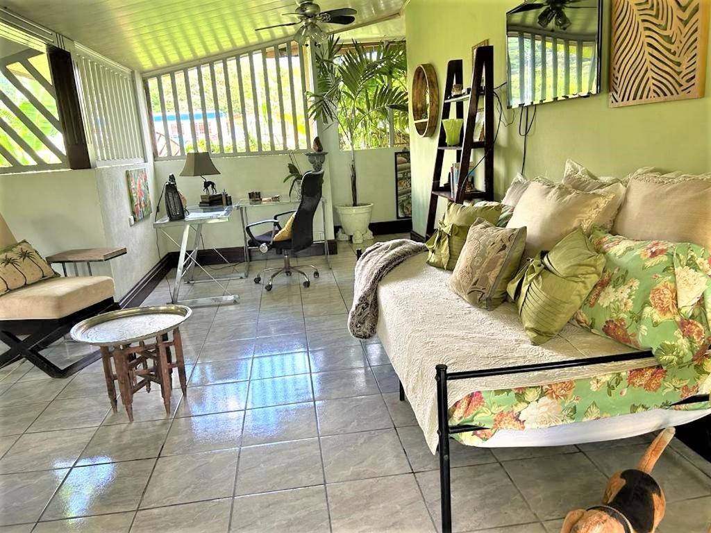 Casa Sophia 3 Listings Apartment 1 Or Apartment 2 Separately Or Apt 1 And 2 Together All With Fo Internet Guápiles Exterior foto